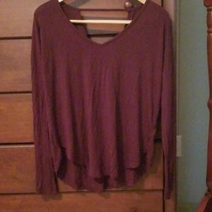 GAP Tops - Gapfit long sleeve open v back shirt GAP Tops - Gapfit long sleeve open v back shirt